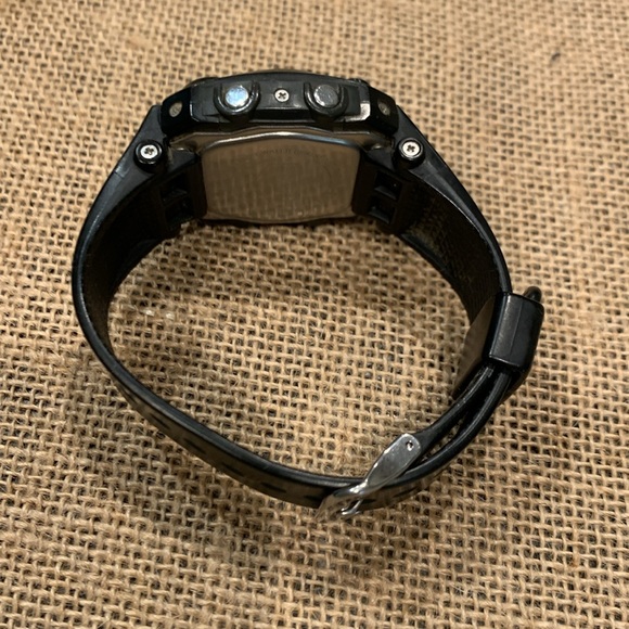 Men’s Casio G-SHOCK G-8000 (2958) Square Black Resin 40mm watch - Picture 7 of 8